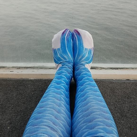 New! Be a Mermaid ! Tail High Socks in Blue - Picture 2 of 4